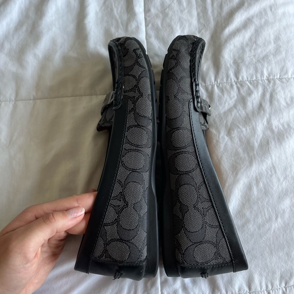 EUC Coach driver signature Jacquard flats with box - Picture 7 of 10